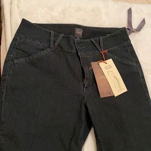 JAG , throuser, size 6, navy , new